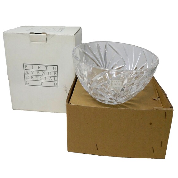 Fifth Avenue Lead Crystal 6" Silhouette Bowl ~ Made in Poland - Picture 1 of 12